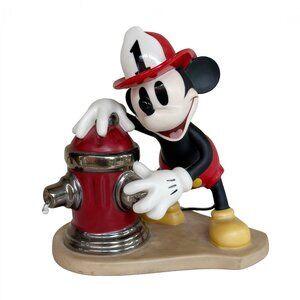 Vintage WDCC FIREMAN TO THE RESCUE From Disney's Mickey Fire Brigade Collection